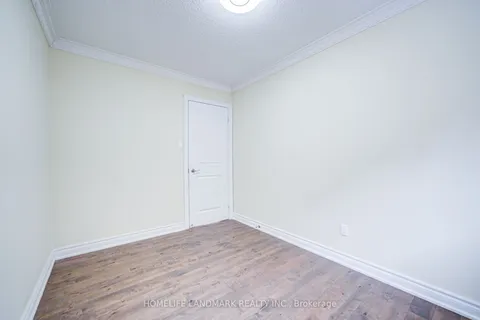 124 Carrington Drive, Richmond Hill, ON L4C 7Y9