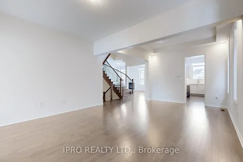 55 Deepwood Cres, East Gwillimbury, ON L9N 0P8