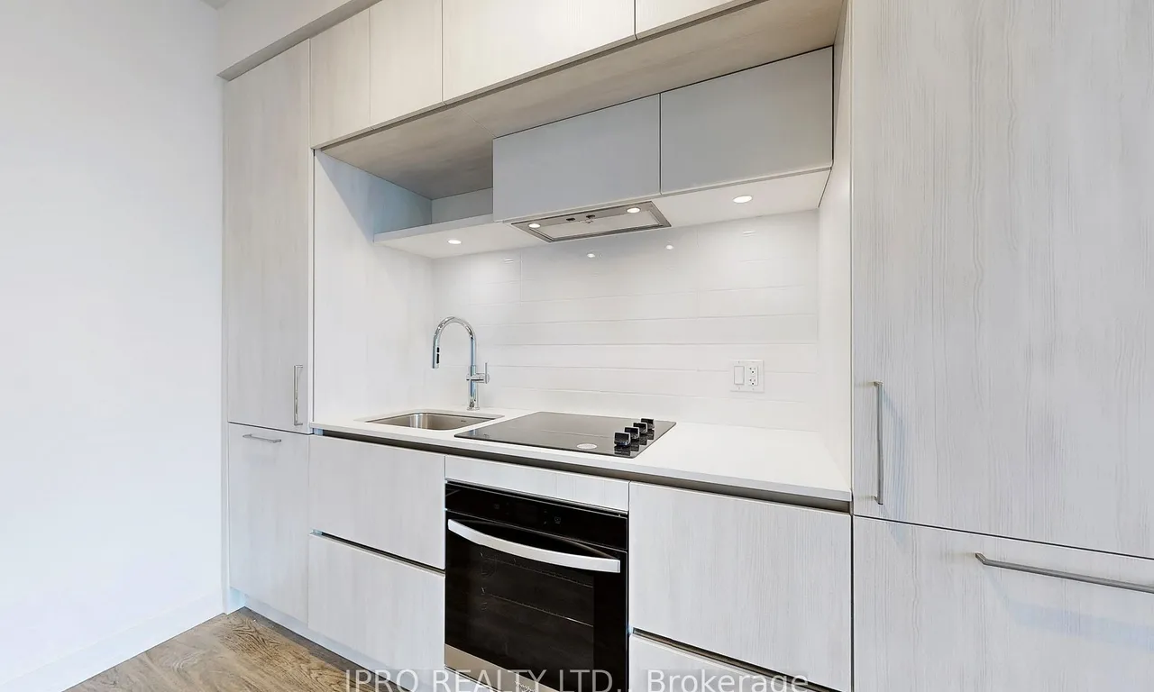 Condo Apt kitchen at 2 David Eyer Rd Richmond Hill