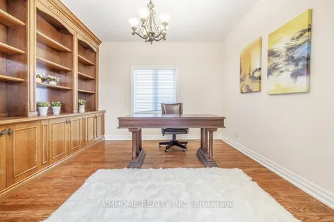 81 Somerset Cres, Richmond Hill, ON L4C 8P1