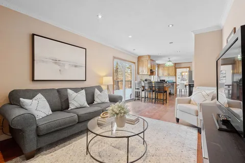 6028 Old Homestead Rd, Georgina, ON L0E 1R0