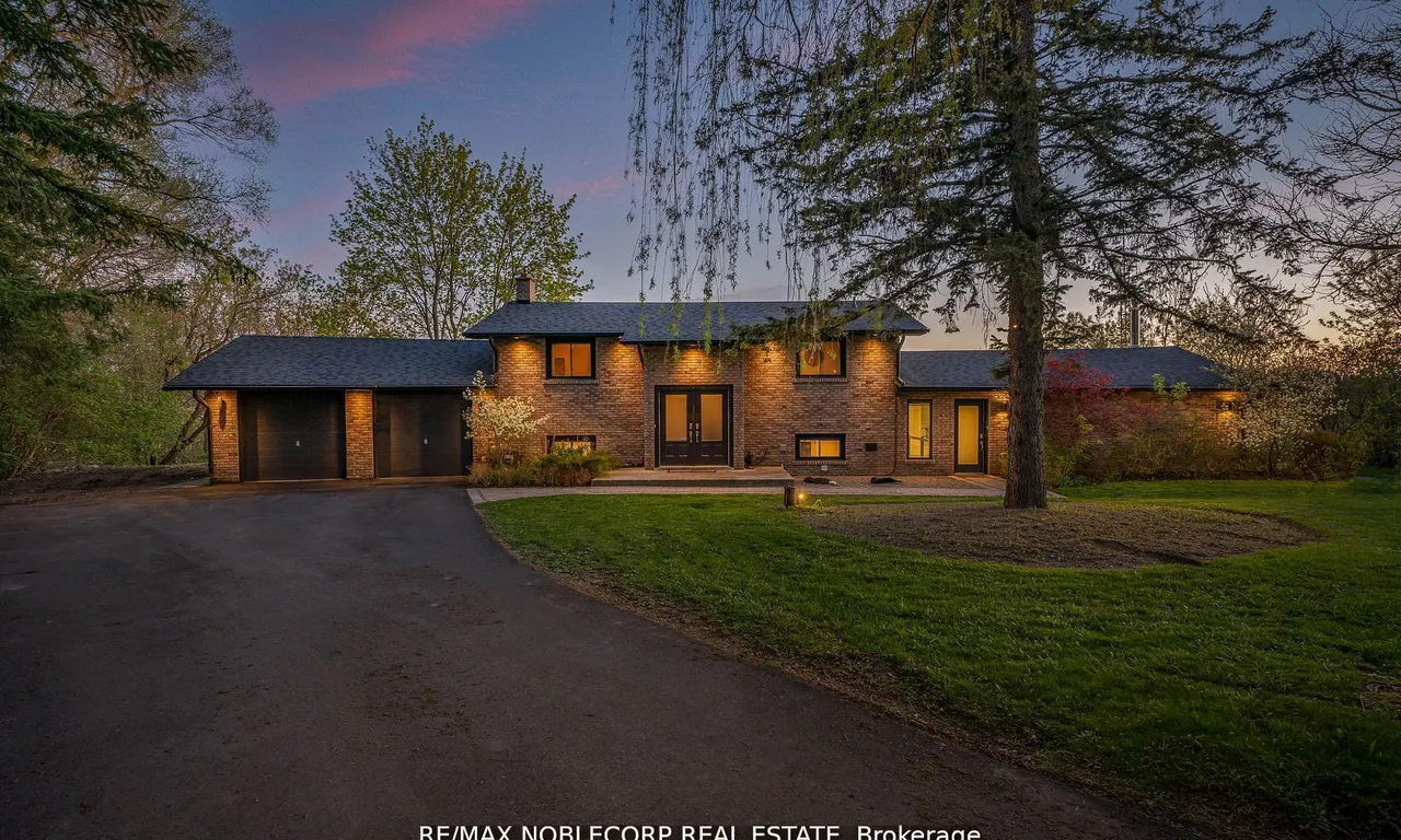 15 Old Forge Dr, King, ON L7B 1K4