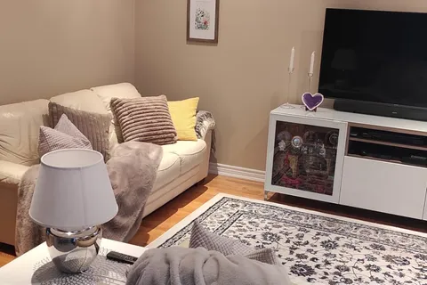 18 Stookes Crescent, Richmond Hill, ON L4E 0J4