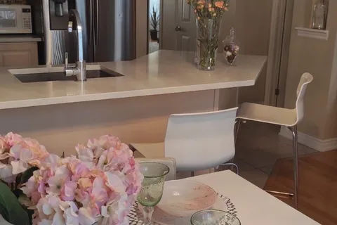 18 Stookes Crescent, Richmond Hill, ON L4E 0J4