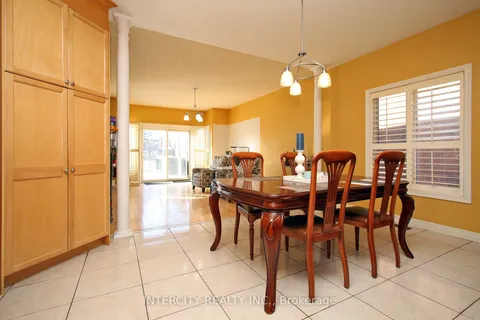 36 Woodland Trail Crt, Vaughan, ON L4L 9H9