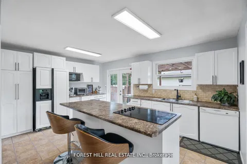 2213 SPRING St, Innisfil, ON L9S 2B6