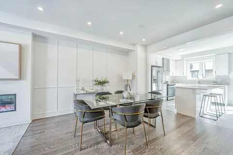 6 Tulocay Lane, Markham, ON L6E 0W2