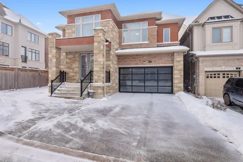 4 Goldeneye Dr, East Gwillimbury, ON L9N 0S6