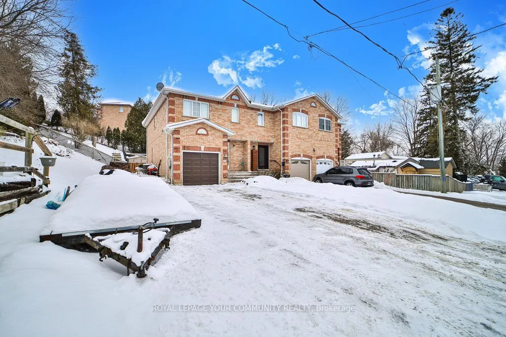 205 Parkway Ave, Georgina, ON L4P 4E1