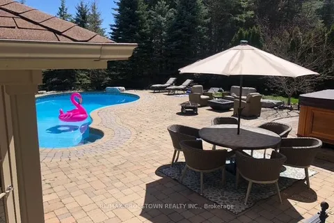 101 COUNTRY CLUB Drive, King, ON L7B 1M4