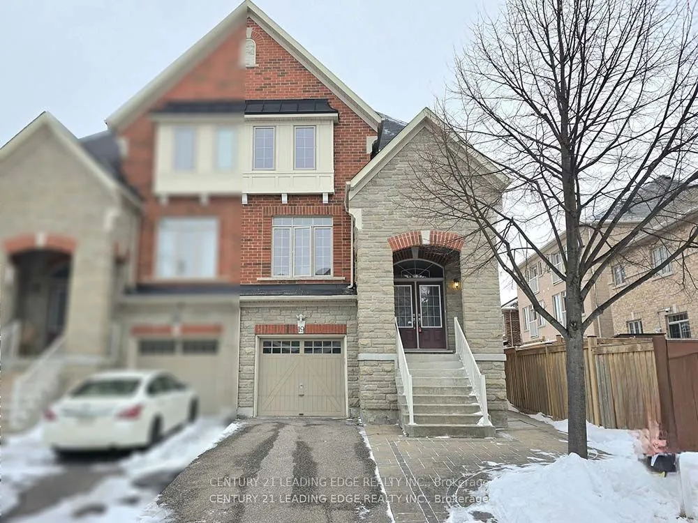 19 Living Cres, Markham, ON L6C 0T7