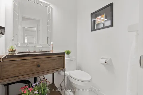 39 Mahogany Crt, Aurora, ON L4G 6M8