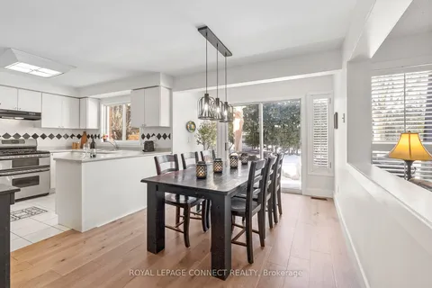39 Mahogany Crt, Aurora, ON L4G 6M8