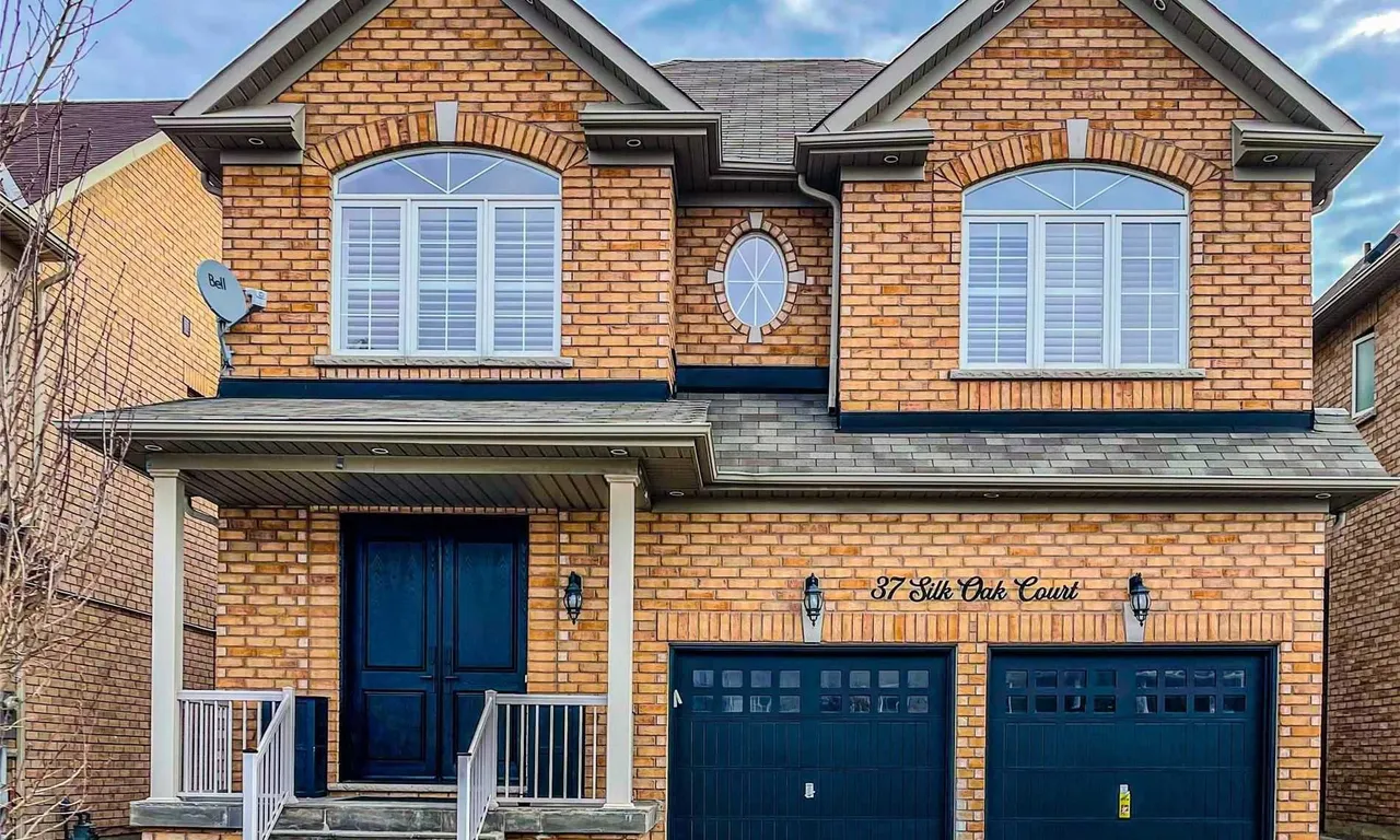 37 Silk Oak Crt, Vaughan, ON L6A 0M3