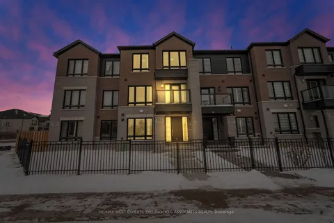 513 Simcoe Rd, Bradford West Gwillimbury, ON L3Z 3C4