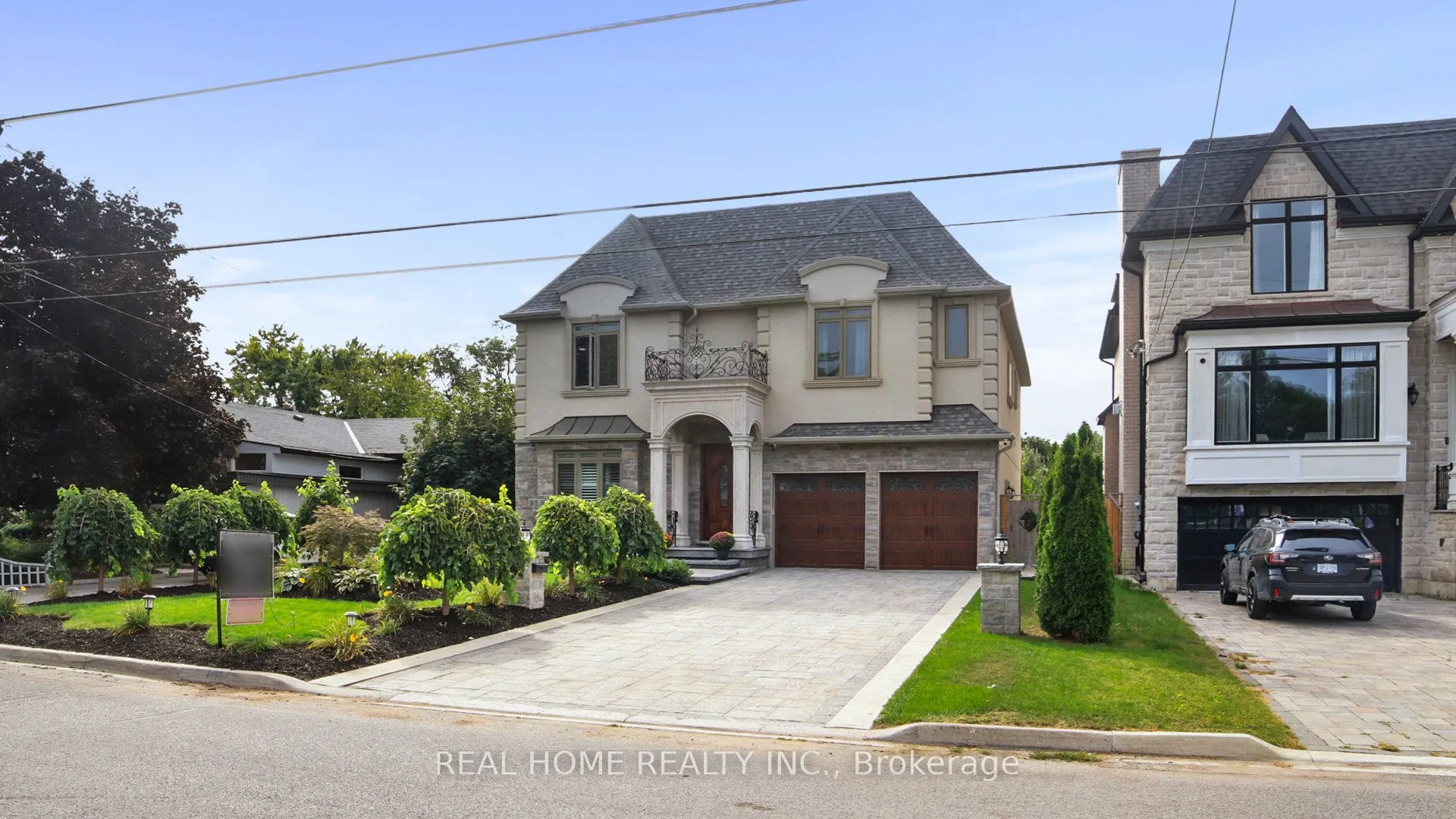 374 Elmwood Avenue, Richmond Hill, ON L4C 1M1