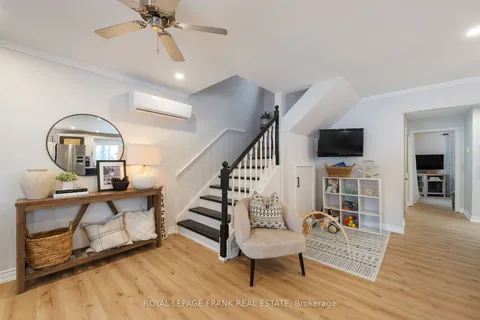 423 Pefferlaw Rd, Georgina, ON L0E 1N0