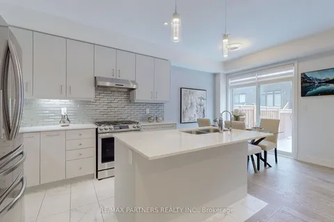 61 Ducharme Dr, Richmond Hill, ON L4S 0J3