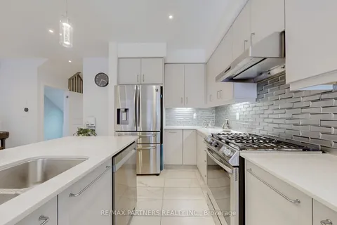 61 Ducharme Dr, Richmond Hill, ON L4S 0J3