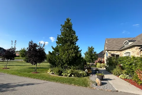 7 Wolford Court, Georgina, ON L4P 0B1