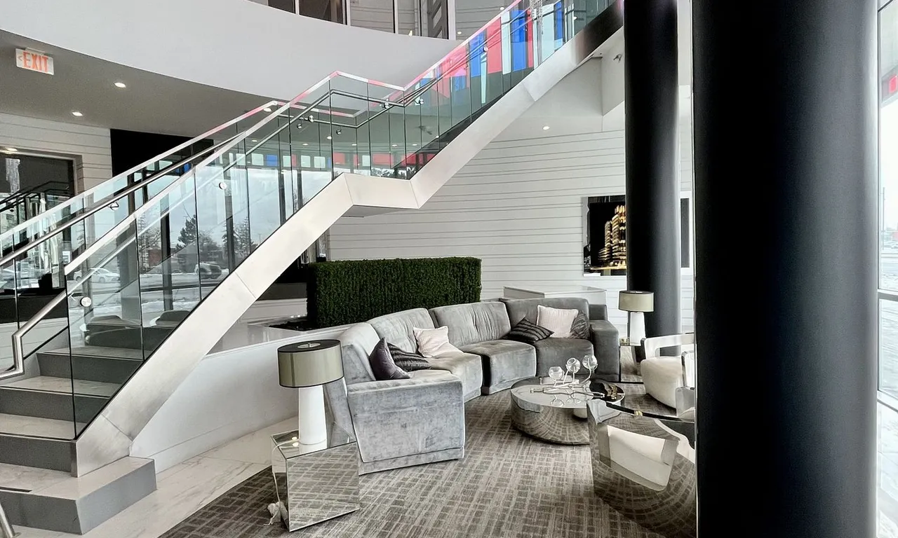 Condo Apt 1 bedroom 1 bathroom at 9471 Yonge St in Richmond Hill - MLS# N11956159