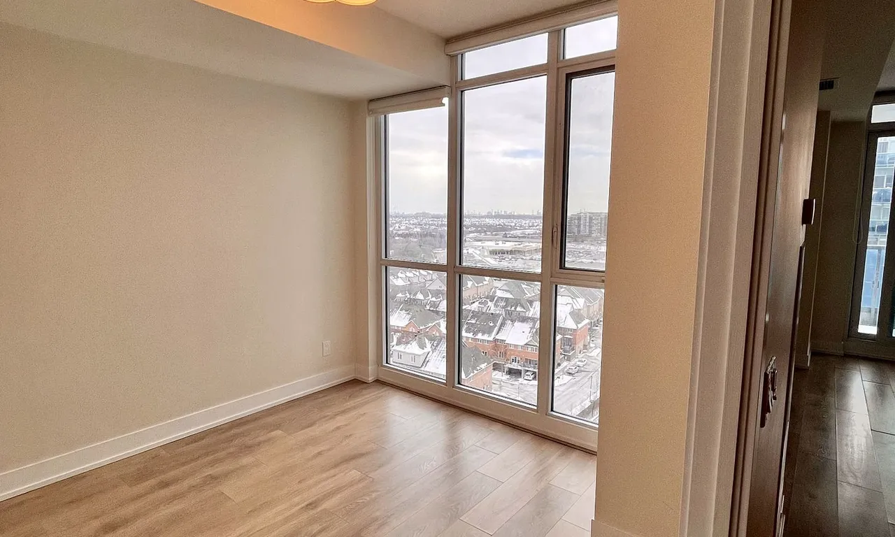 Condo Apt kitchen at 9471 Yonge St Richmond Hill