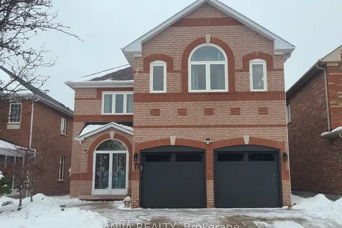 77 Walnut Grove Cres, Richmond Hill, ON L4S 1Z1