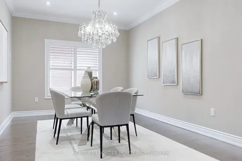 24 Manor Glen Crescent, East Gwillimbury, ON L0G 1M0