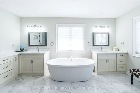16 Roy Road, New Tecumseth, ON L0G 1W0