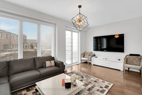 94 Denarius Cres, Richmond Hill, ON L4E 5B6