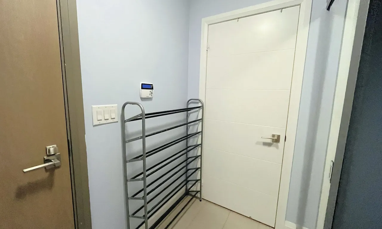 Condo Apt kitchen at 18 Uptown Dr Markham