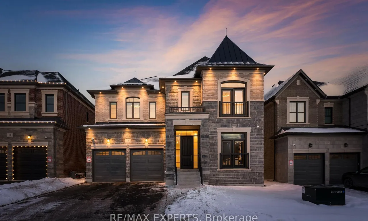 15 Seraville St, Vaughan, ON L3L 0H1