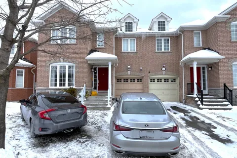 267 Flagstone Way, Newmarket, ON L3X 2Y1