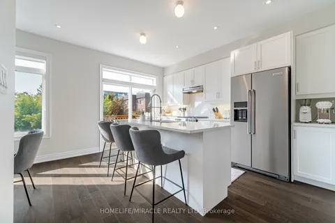 13 Ingleside St, Vaughan, ON L4L 0H9