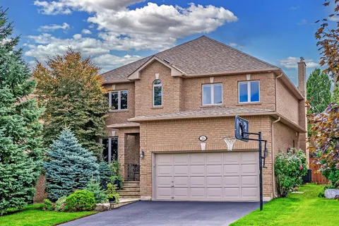 26 Langtry Pl, Vaughan, ON L4J 8K8