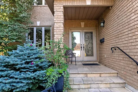 26 Langtry Pl, Vaughan, ON L4J 8K8