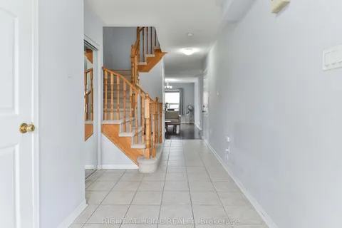 761 Joe Persechini Drive, Newmarket, ON L3X 2S6