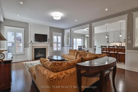 84 Wyndham Circle, Georgina, ON L0E 1R0