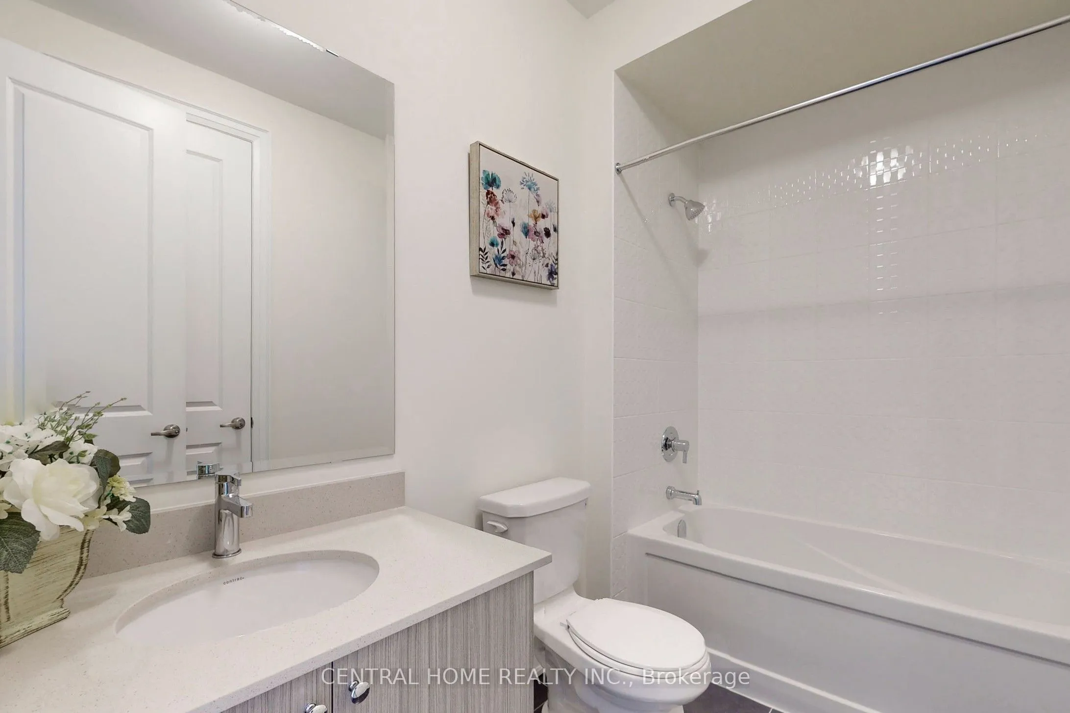 27 Upbound Court, East Gwillimbury, ON L9N 0E5
