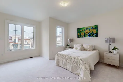27 Upbound Court, East Gwillimbury, ON L9N 0E5