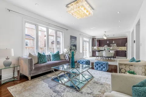 1008 Sherman Brock Circ, Newmarket, ON L3X 0B8