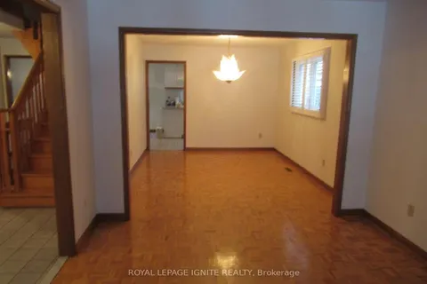 138 VENETIAN Cres, Vaughan, ON L4L 5E8