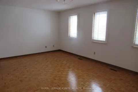138 VENETIAN Cres, Vaughan, ON L4L 5E8