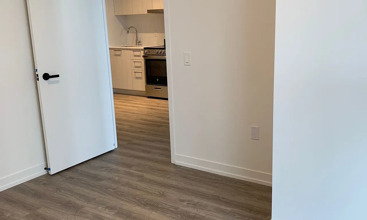 Condo Apt interior view at 195 Commerce St Vaughan