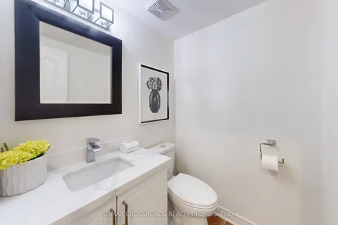 51 Bilbrough Street, Aurora, ON L4G 7W4