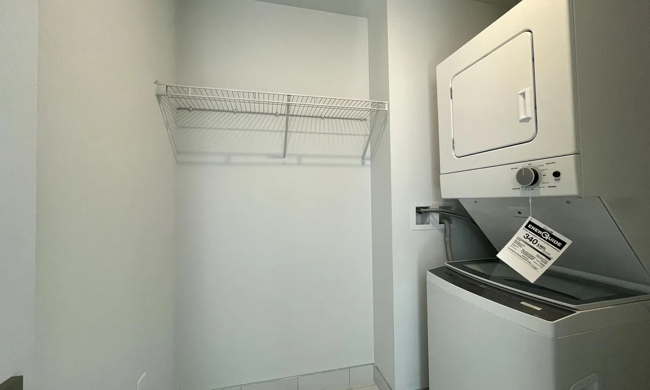 Condo Apt interior view at 2920 Highway 7 Vaughan