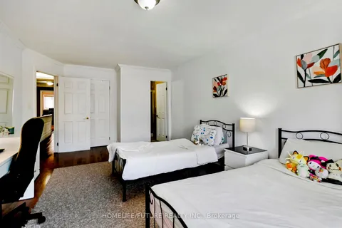 44 Norman Ross Drive, Markham, ON L3S 2Z1