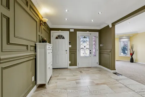 44 Norman Ross Drive, Markham, ON L3S 2Z1