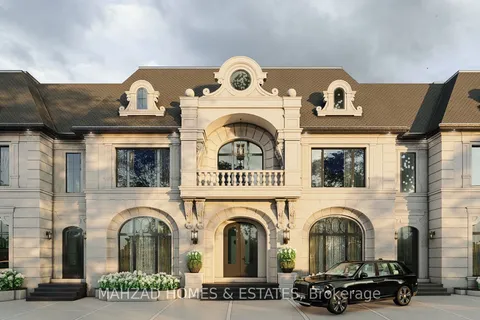 101 Westwood Lane, Richmond Hill, ON L4C 6X7