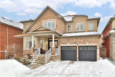 94 Halldorson Avenue, Aurora, ON L4G 7Z4